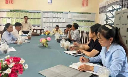 khảo sát, làm việc với các trường học